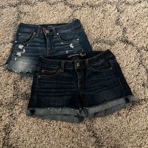 Bundle of American Eagle Denim jean shorts Midi size 2